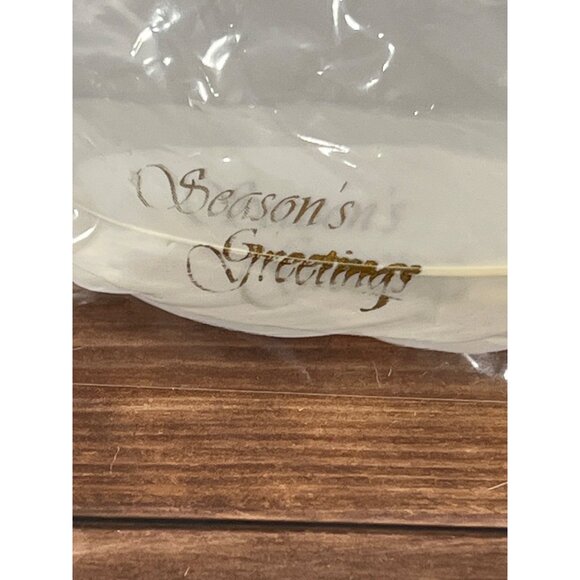 ArtMinds WHITE SEASONS GREETINGS Stenciled Feathers 3 PACKS 279686 HOLIDAY - Picture 2 of 3